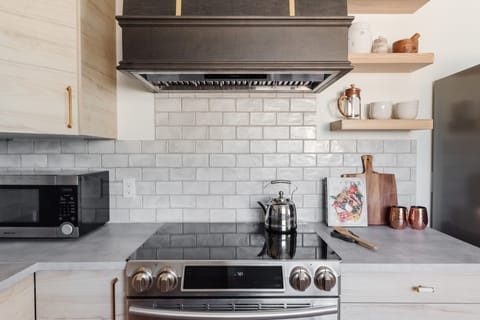 Our fully stocked kitchen includes all the basics, including small appliances.