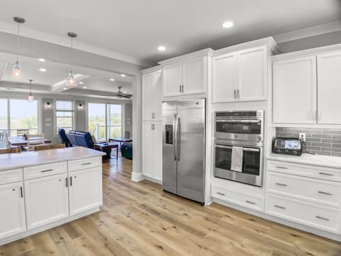 Kitchen - Fully Stocked Kitchen