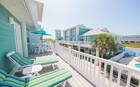 Shady Balconies, Magical Moments