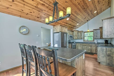 Kitchen | Keurig Coffee Maker | Blender | Crockpot | Toaster