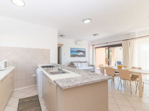 Cabinetry, Sink, Tap, Kitchen, Plumbing Fixture, House, Window, Wood, Floor