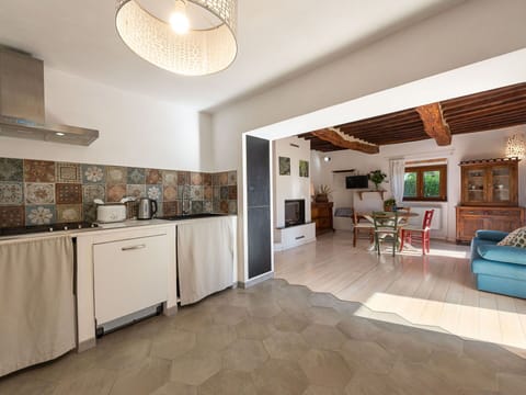 Sky, Water, Cloud, Beach, Umbrella, Outdoor Furniture, Shade, Coastal And Oceanic Landforms