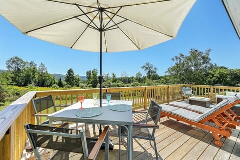 Exterior dining for 4 with additional seating