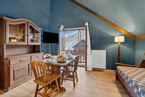 Living and dining room