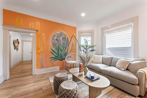 Large space with tall ceilings for entertaining