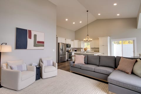 Living Room | Main Level | Open Floor Plan | Central A/C & Heating | Free WiFi