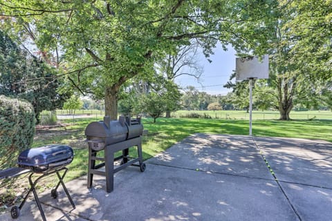 Patio | Charcoal Grill | Smoker | Golf Course Access