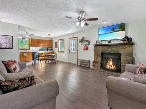 Living Room/Dining (open floor Plan)