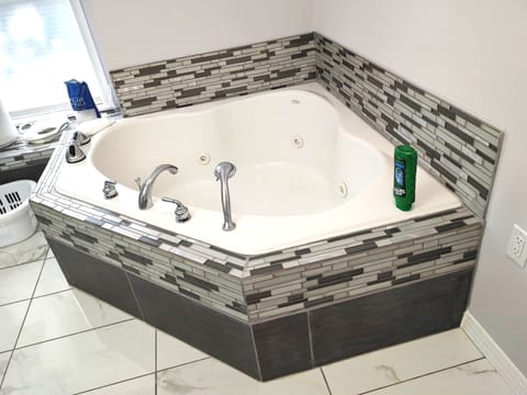 Jacuzzi Jetted Hot Tub