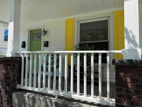 This is the front of the house facing the street.