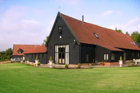 Doves Barn, Needham Market: The perfect detached barn for large gatherings