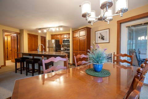 Flooring, Hardwood, Floor, Living Room, Room