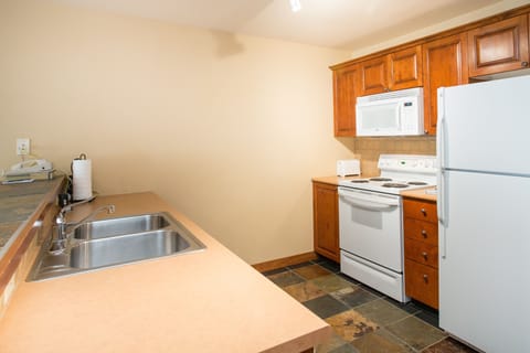 Refrigerator, Indoors, Room, Oven, Flooring