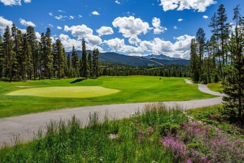 This condo is located in West Keystone, not too far from the golf course