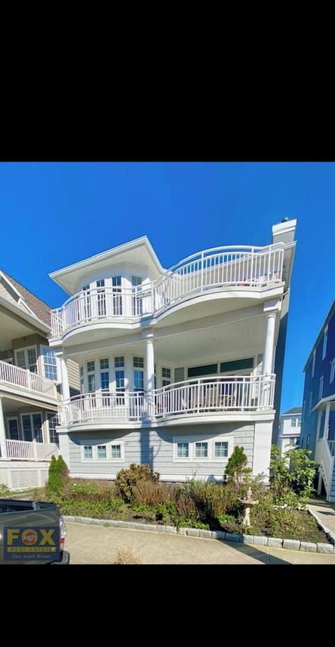 Top floor unit
