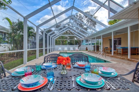 The perfect setting for a relaxed dinner together.