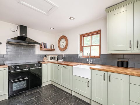 Kitchen | Coed Mawr, Betws-y-Coed