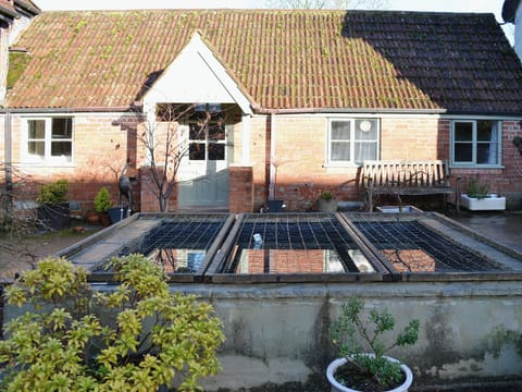 Courtyard | Waxway Farm Cottages - Swallows Cottage, Ottery St Mary
