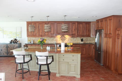 Spacious, fully equiped and open kitchen