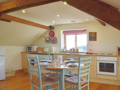 Open plan living/dining room/kitchen | Parc Uchaf Cottages - Stable Cottage, Oswestry