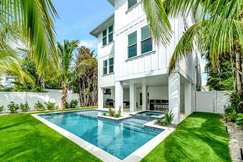 Beachly Beloved by AMI Locals