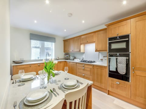 Kitchen/diner | Market Square, Grassington