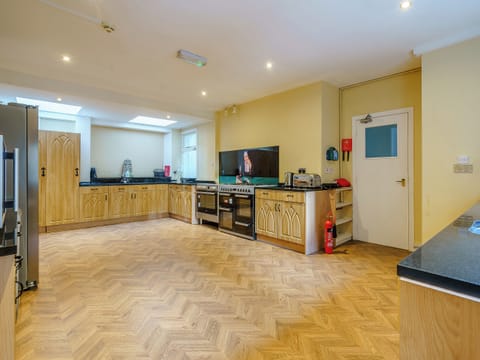 Kitchen | The Old Nunnery - The Old Nunnery and Retreat, Skelmorlie, near Largs