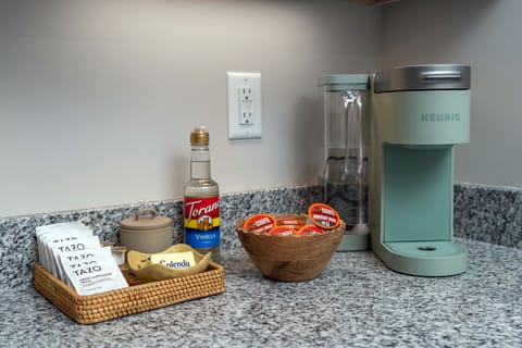 Enjoy complimentary coffee from our favorite local roaster-Dynamite Roasting Co.