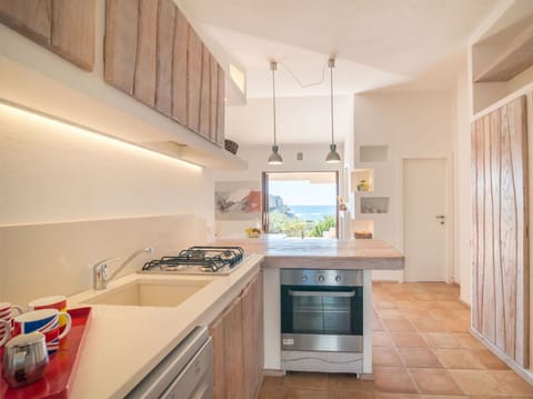 Cabinetry, Countertop, Property, Furniture, Sink, Kitchen, Kitchen Stove, Tap, Home Appliance, Kitchen Appliance