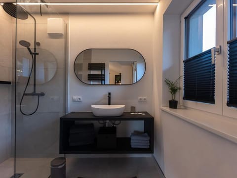 Mountainy & Watery - Landhaus Riepler Apartment in Salzburgerland