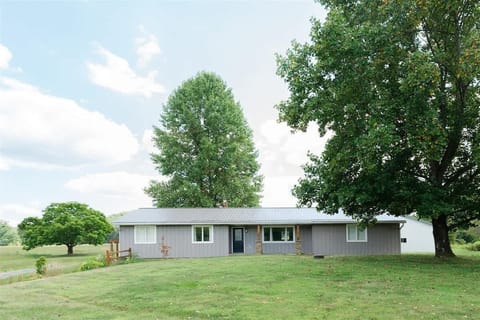 Front View: Enjoy acres of nature!