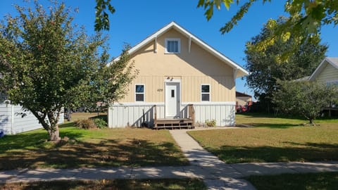 view from C Avenue (front)