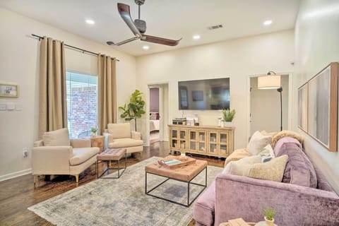 Baton Rouge Vacation Rental | 4BR | 2BA | 1,678 Sq Ft | 1 Minor Step to Enter