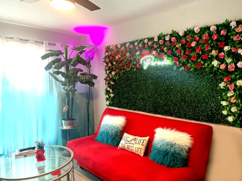 🏝 Paradise is waiting for you! 