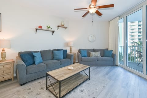The Palms of Destin 2403 - Living Area