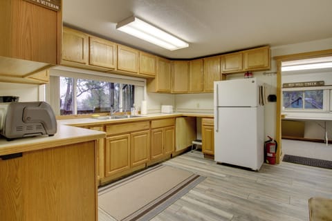 Kitchen | Cooking Basics | Coffee Maker | Microwave | Toaster | Toaster Oven