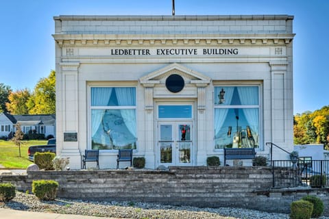 Bartonville Vacation Rental | 1BR | 1.5BA | 1,425 Sq Ft | Step-Free Access