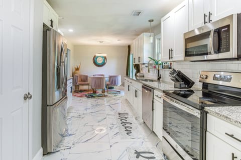 Kitchen | Fully Equipped