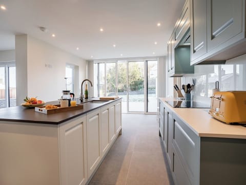 Kitchen | Dau Ddeg, New Quay