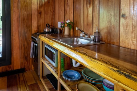 Live edge countertop with plenty of space for meal prep