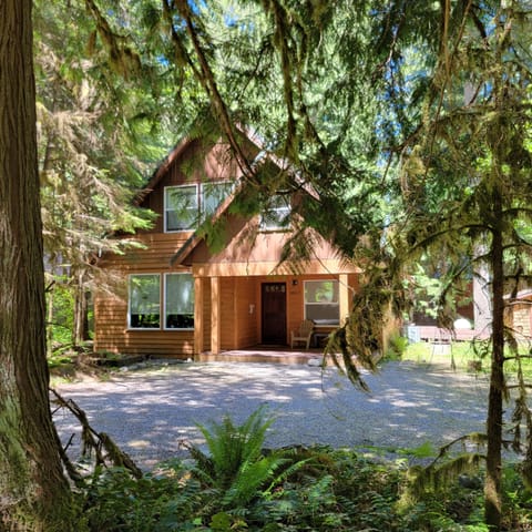 The Boulder Cabin