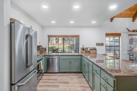 Fully equipped kitchen