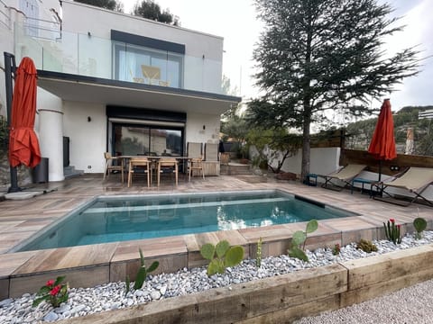 Bestouan Beach Suite with private pool