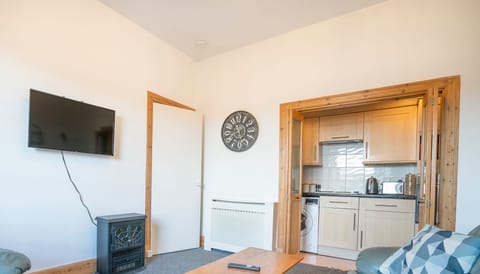 Living Room / Lounge