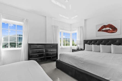 Unit with comfortable beds