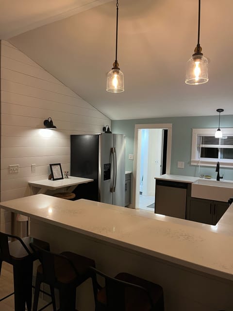 Kitchen - New stainless steel appliances and quartz countertops