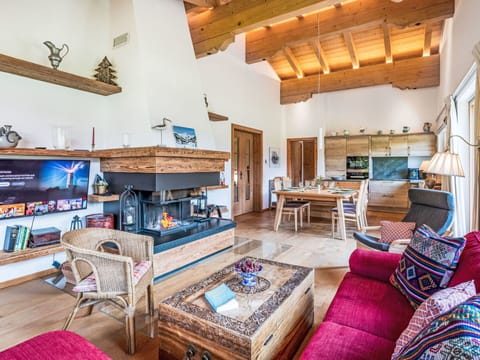 Furniture, Property, Couch, Table, Wood, Interior Design, Living Room, Floor, Flooring, Picture Frame