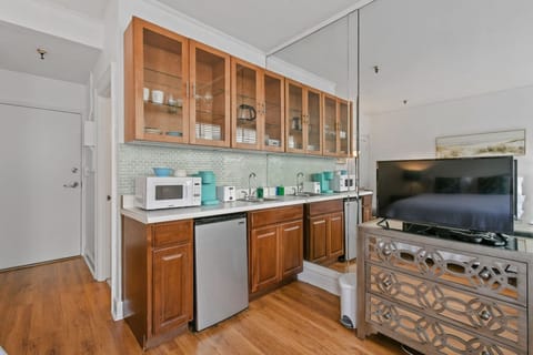 PalmBeachHotel#2036(9)