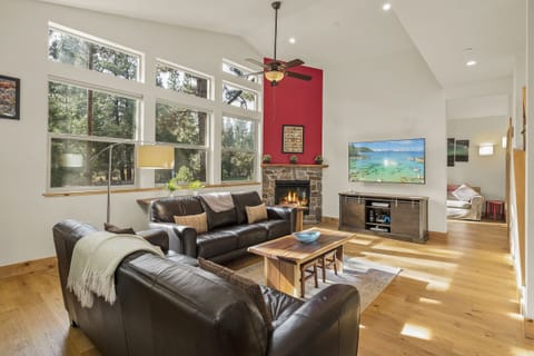 Living Room:  Wolverine Truckee Getaway