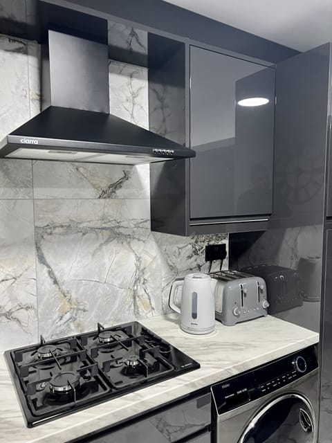 Hob, kettle & toaster